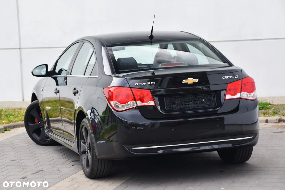 Chevrolet Cruze 1.8 LT+ - 32