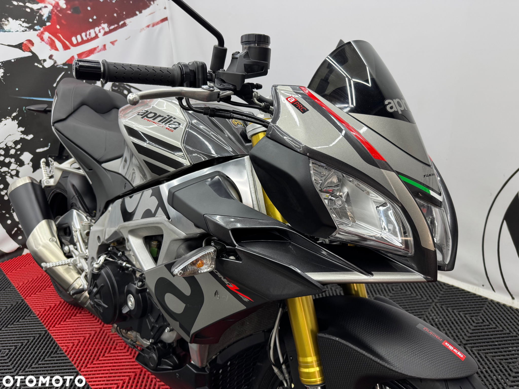 Aprilia Tuono - 32
