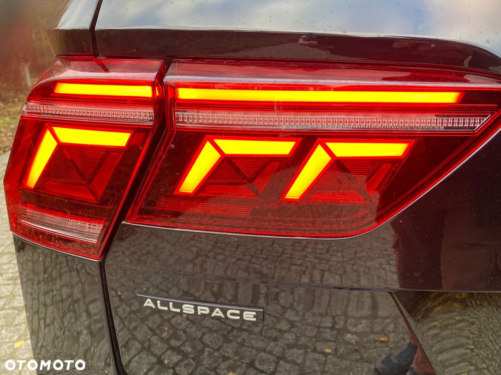 Volkswagen Tiguan Allspace 2.0 TSI 4Mot R-Line DSG - 29