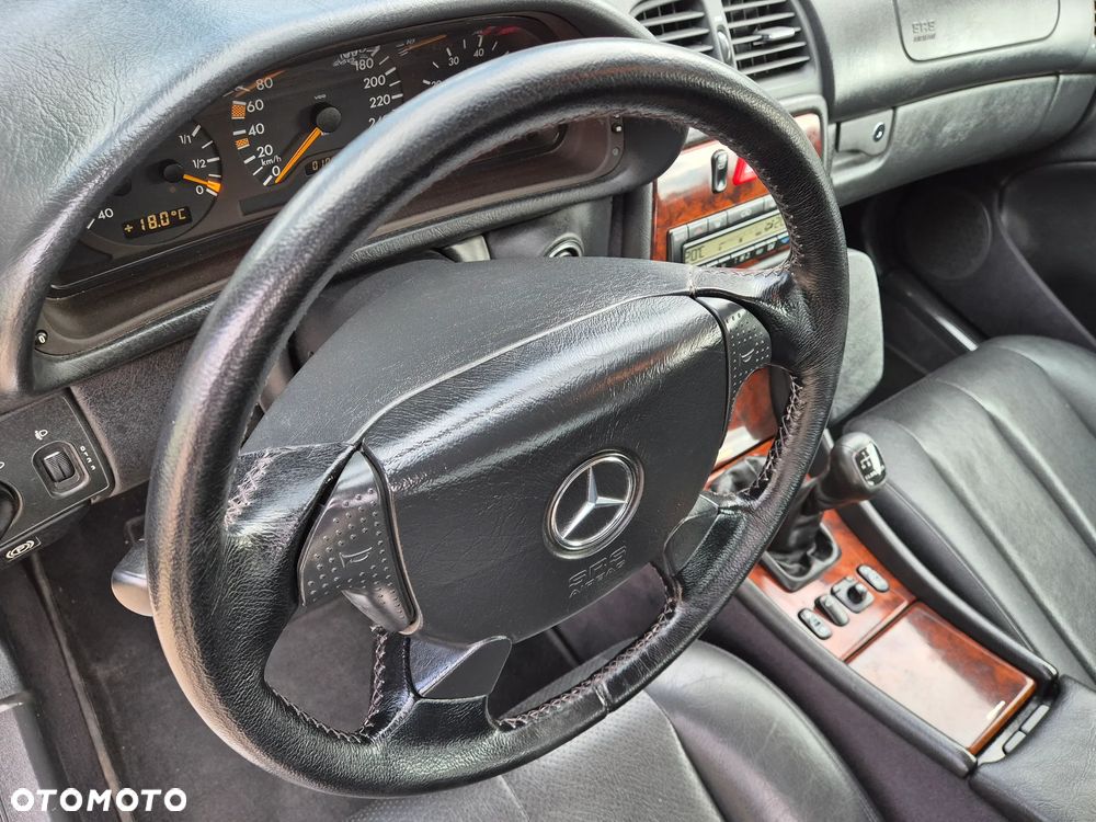 Mercedes-Benz CLK - 5