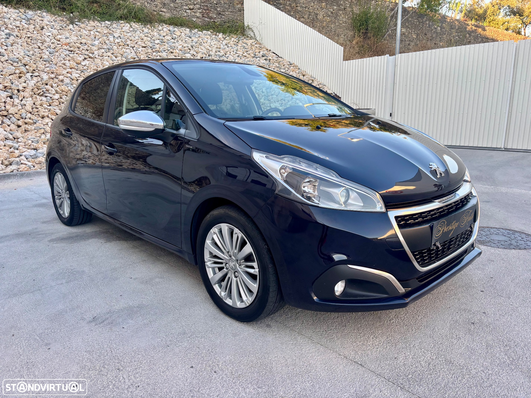 Peugeot 208 1.2 PureTech Signature - 15