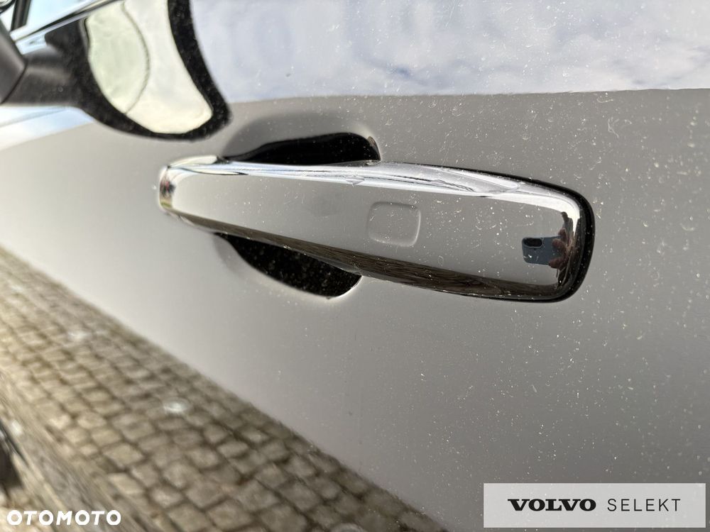 Volvo XC 60 - 30