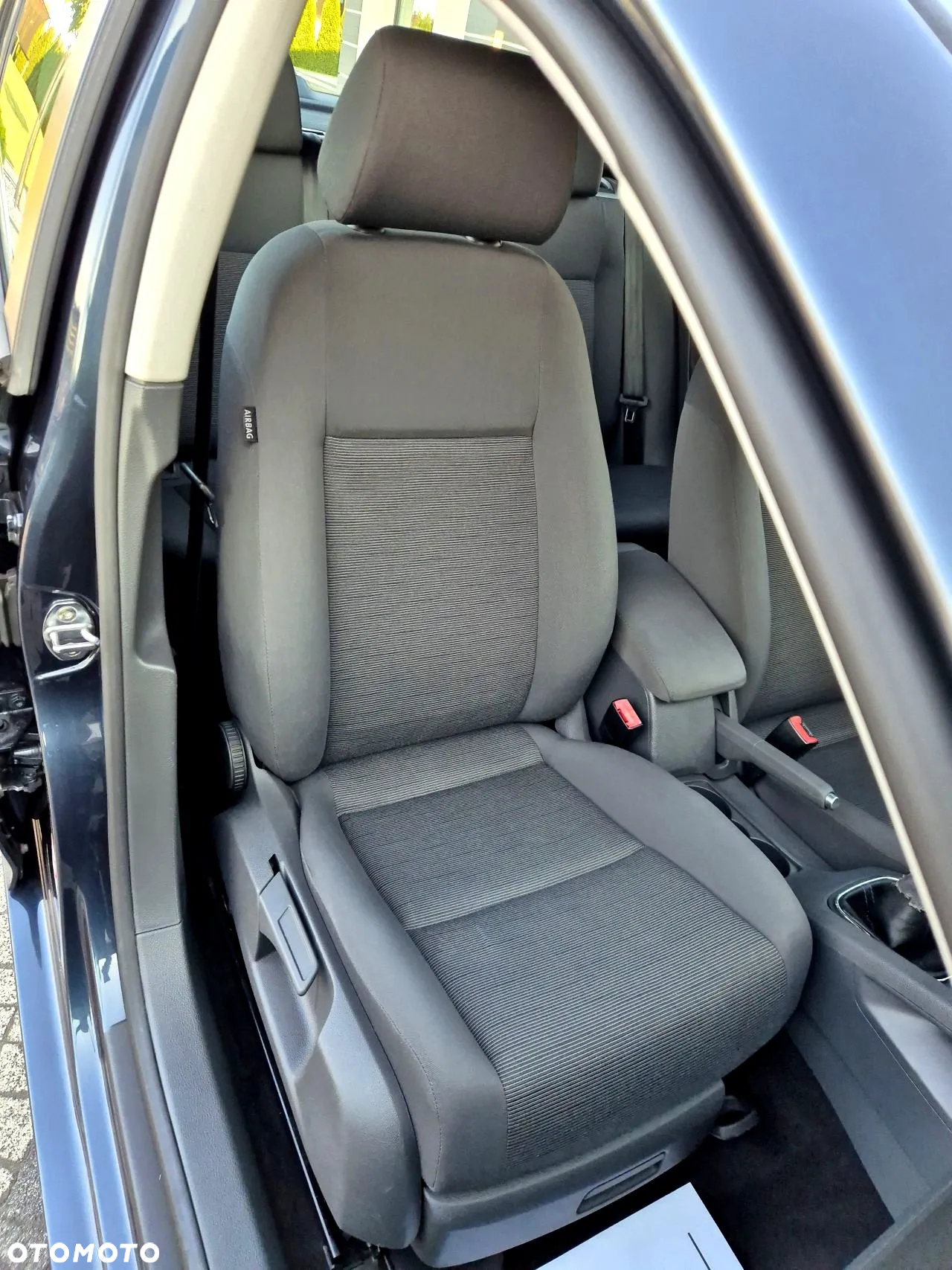 Volkswagen Golf - 19