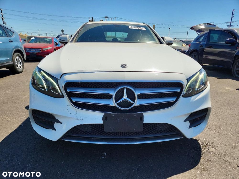 Mercedes-Benz Klasa E - 2