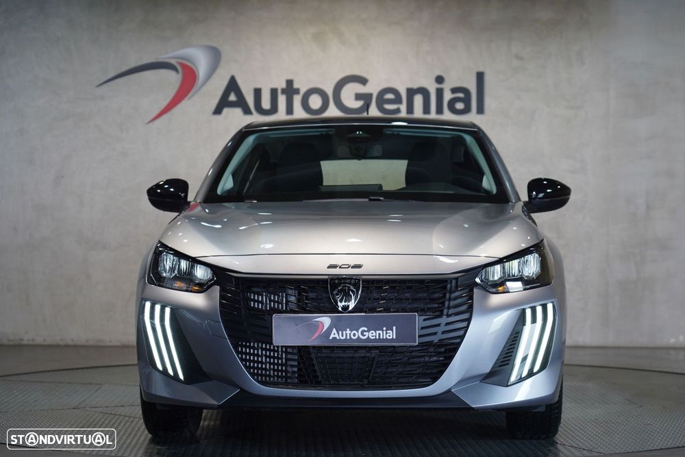 Peugeot 208 - 4