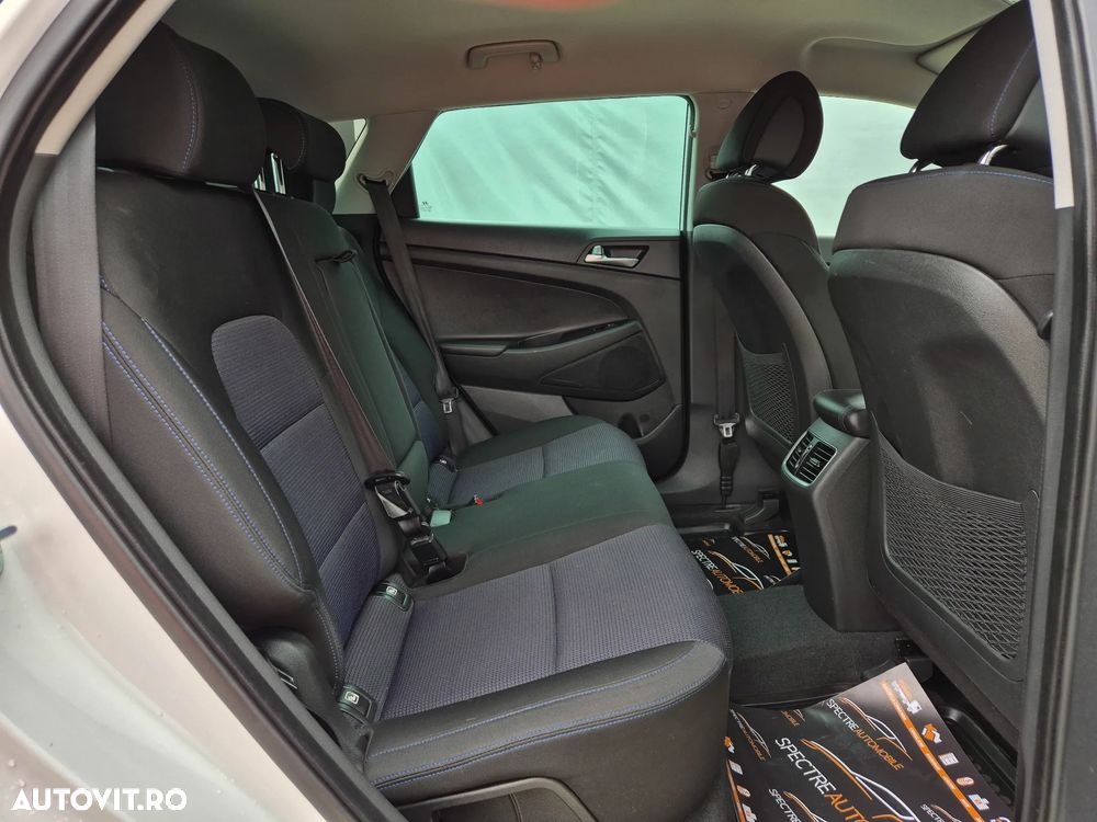 Hyundai Tucson blue 1.7 CRDi 2WD DCT Style - 12