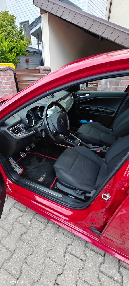 Alfa Romeo Giulietta 2.0 JTDM 16V - 13
