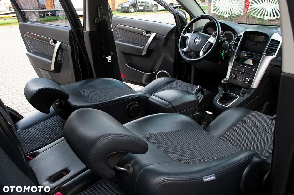 Chevrolet Captiva 2.4 2WD 7 Sitzer LS - 27