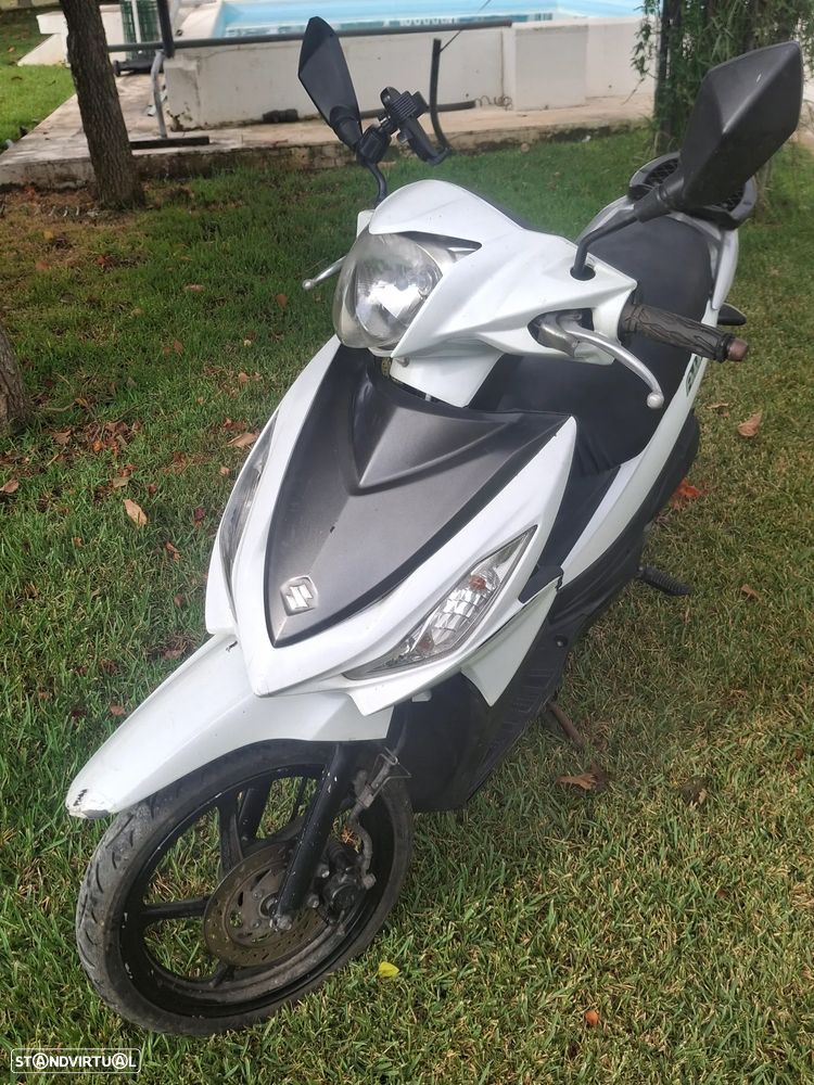 Suzuki Adress - 4