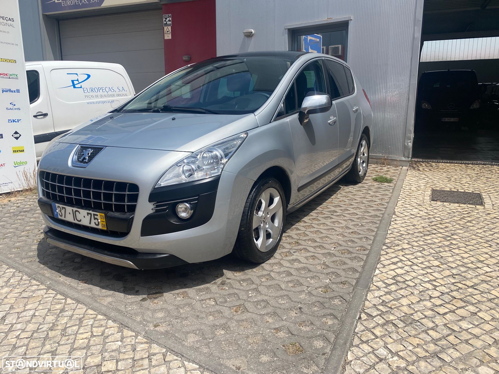 Peugeot 3008 1.6 HDi Premium - 1