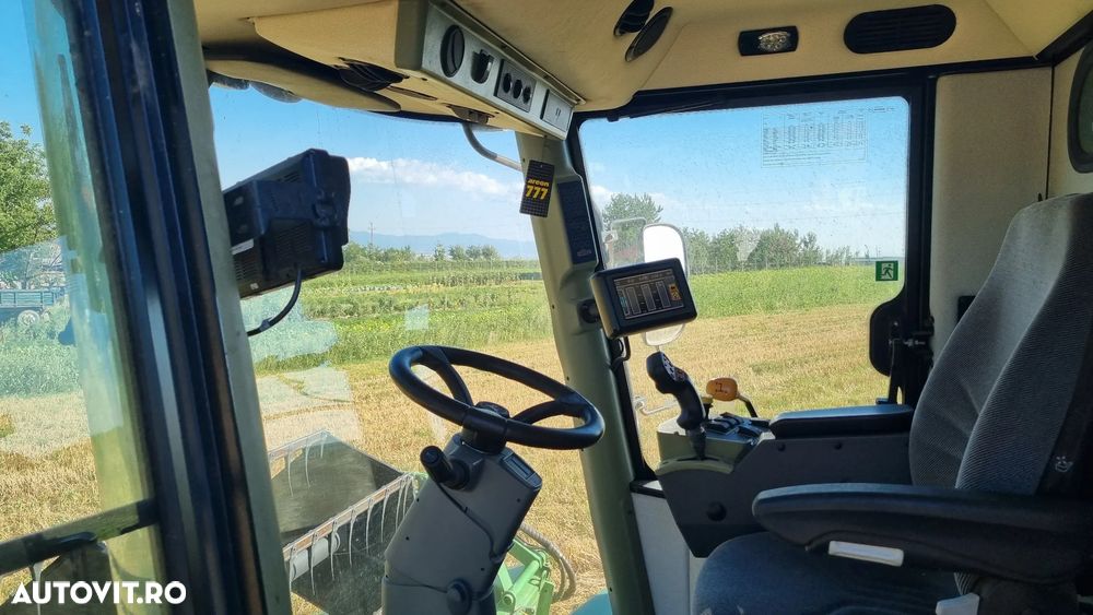 John Deere W440 - 16