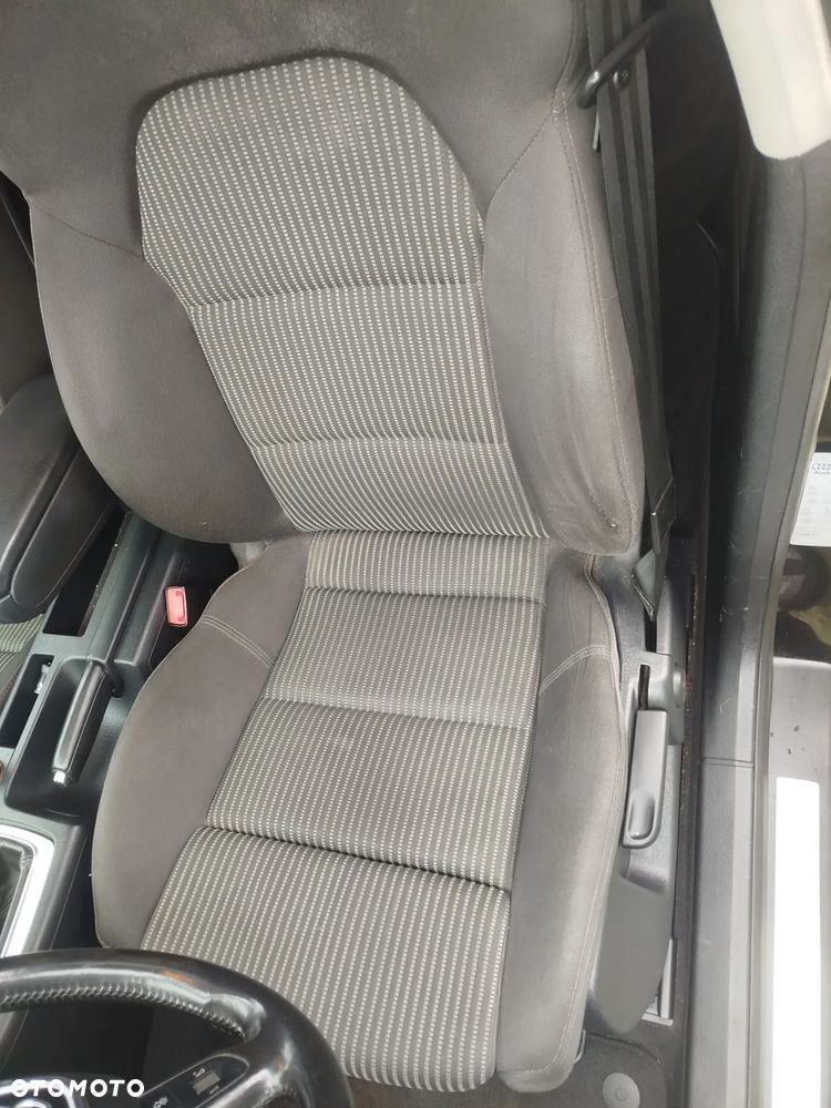 Audi A4 B7 komplet foteli S-Line - 2