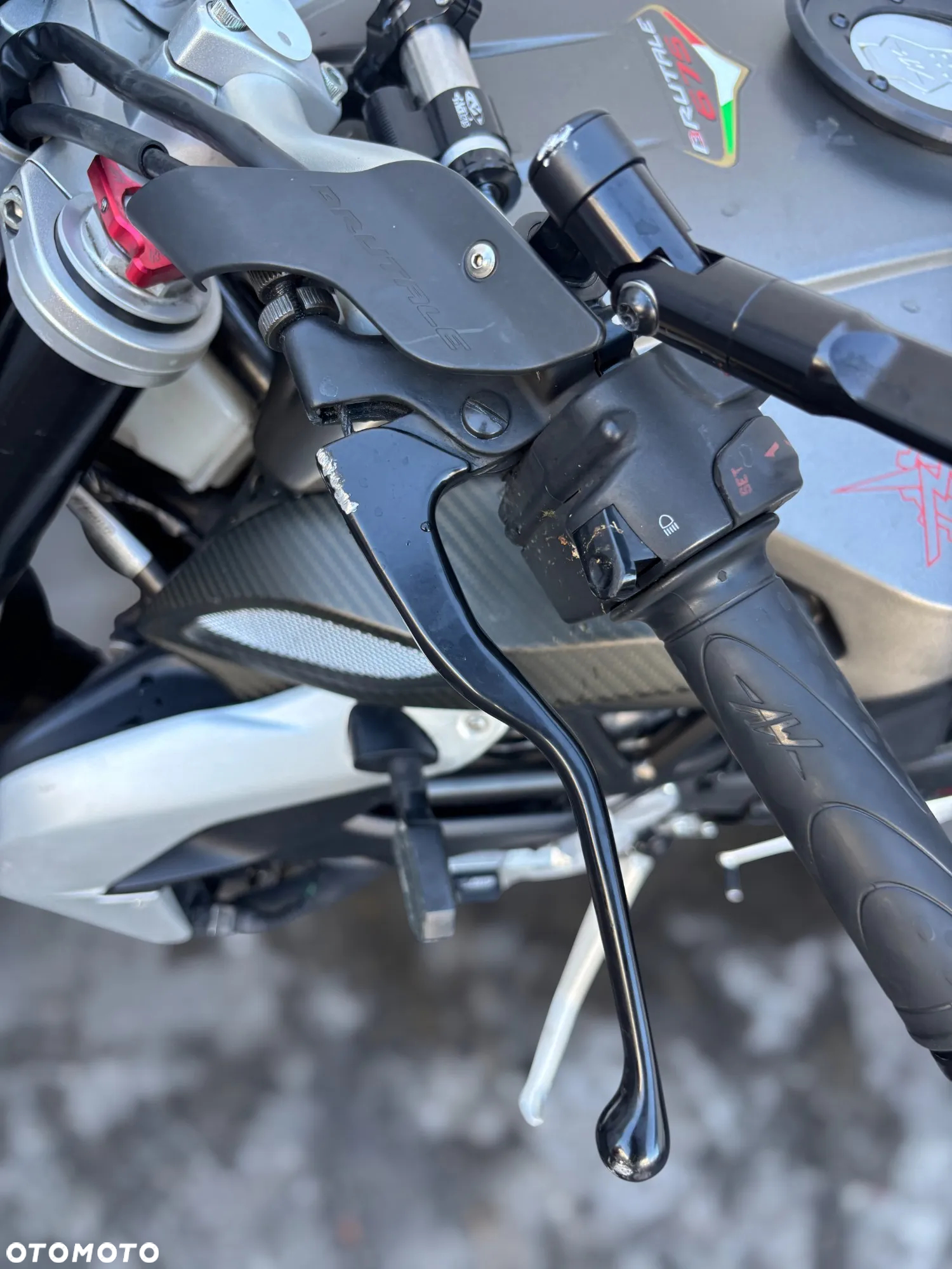 MV AGUSTA Brutale - 16