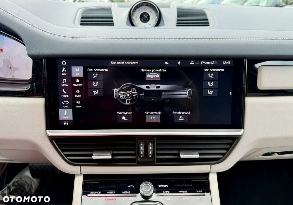 Porsche Cayenne - 29