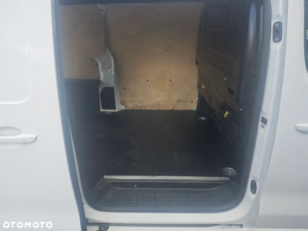 Peugeot EXPERT TRAVELLER - 37