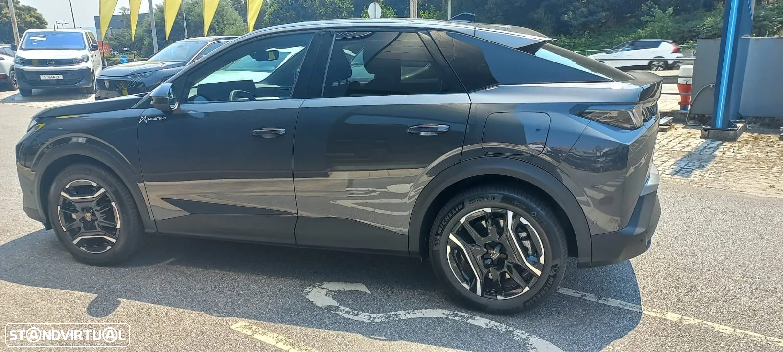 Peugeot E-3008 73 kWh Allure - 3