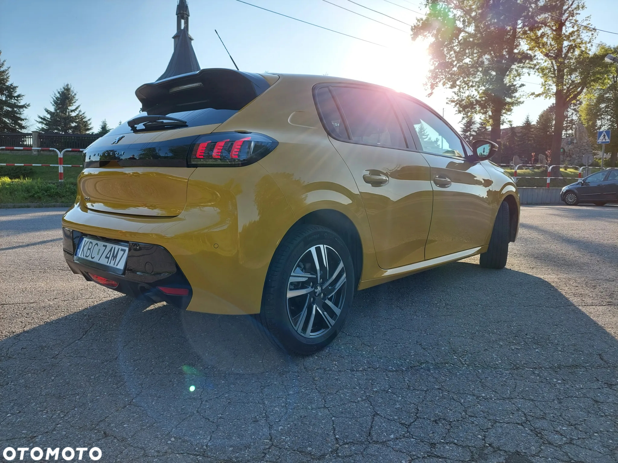 Peugeot 208 1.2 PureTech Allure Pack S&S EAT8 - 5
