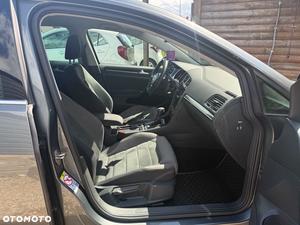 Volkswagen Golf 1.5 TSI ACT OPF DSG Highline - 22