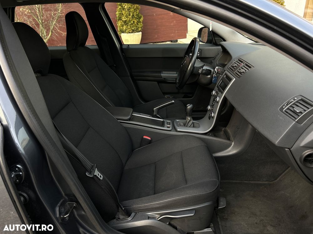 Volvo V50 1.6D Momentum - 10