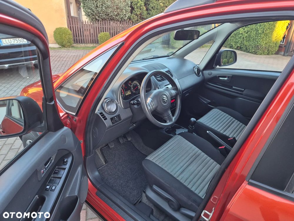 Suzuki SX4 - 13