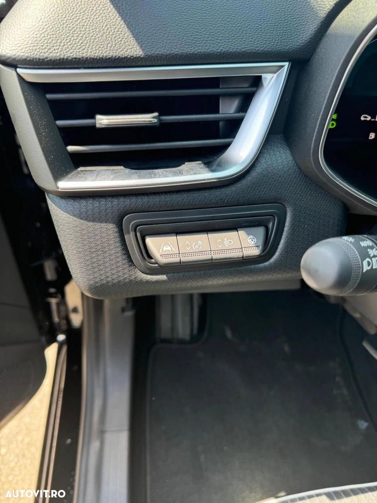 Mitsubishi Colt - 11