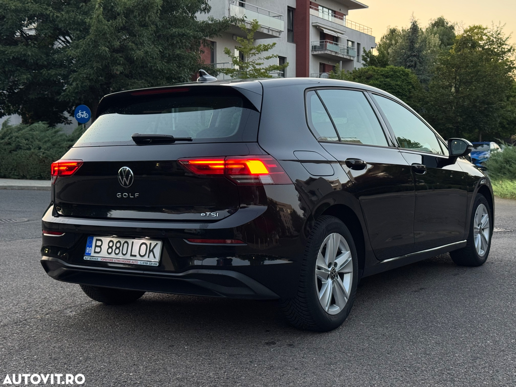 Volkswagen Golf 1.5 eTSI DSG MHEV Life - 6