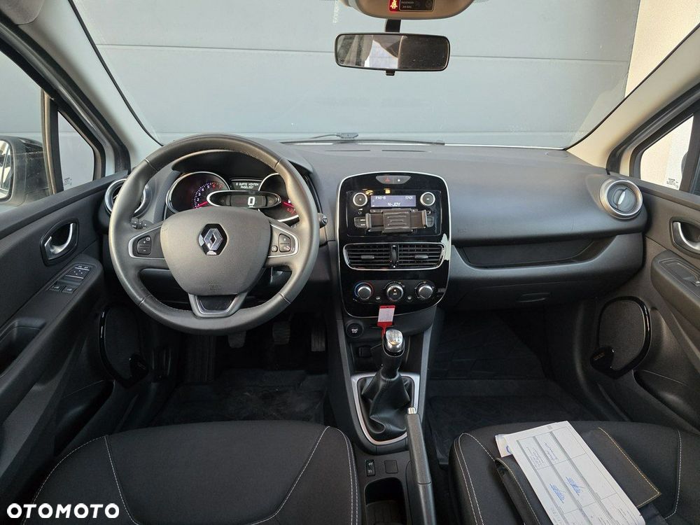 Renault Clio 1.2 16V 75 LIMITED - 5