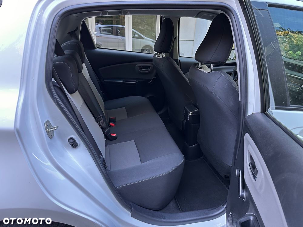 Toyota Yaris 1.5 Premium - 26