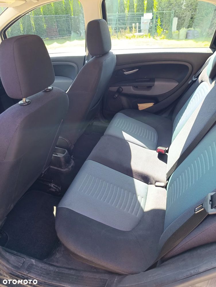 Fiat Grande Punto 1.3 Multijet 16V Active - 10