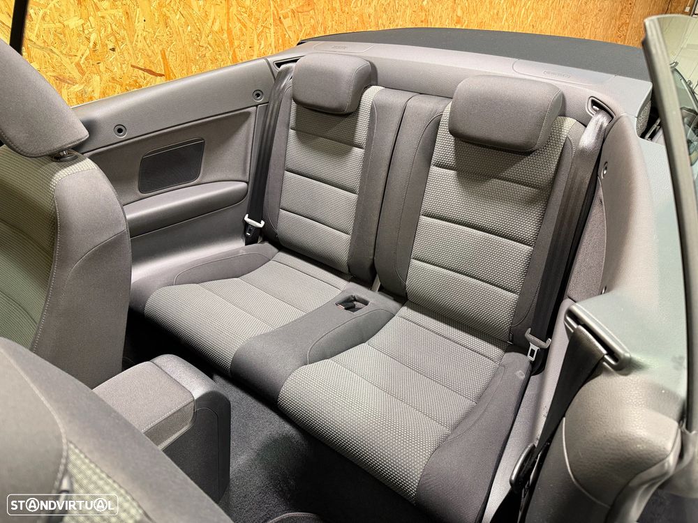 VW Golf Cabriolet 1.2 TSI BlueMotion Life - 22