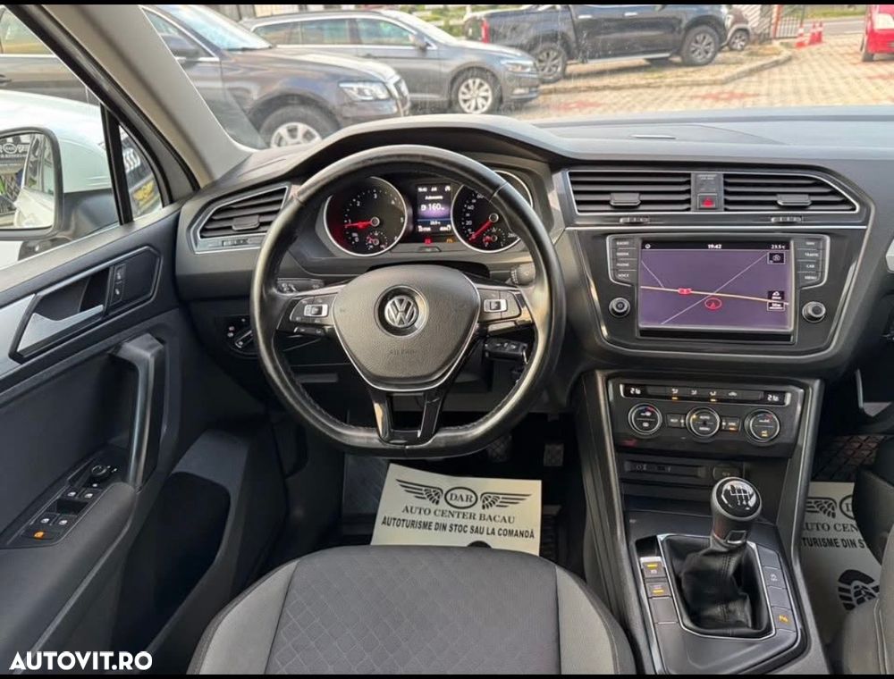 Volkswagen Tiguan - 19