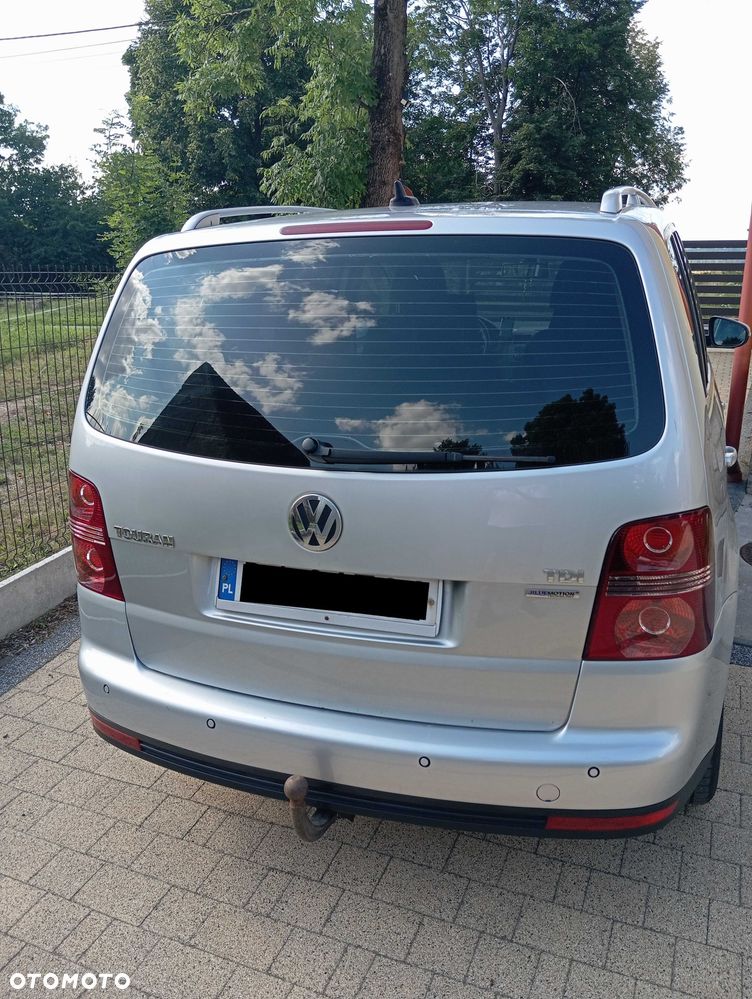 Volkswagen Touran - 2