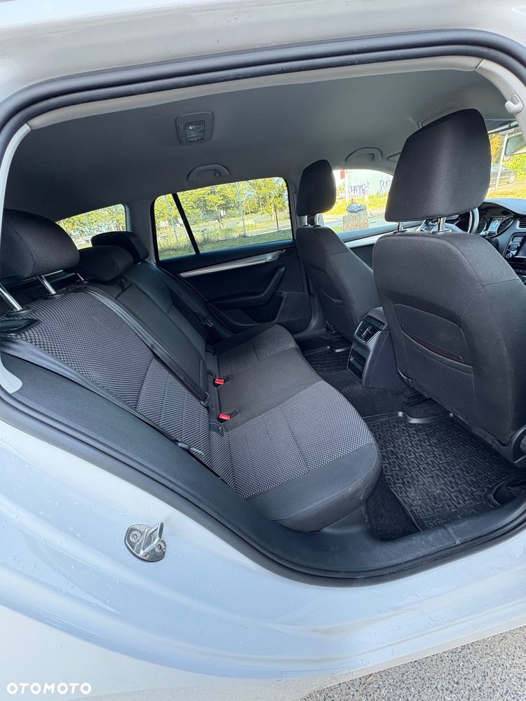 Skoda Octavia 1.4 TSI Ambition DSG - 8