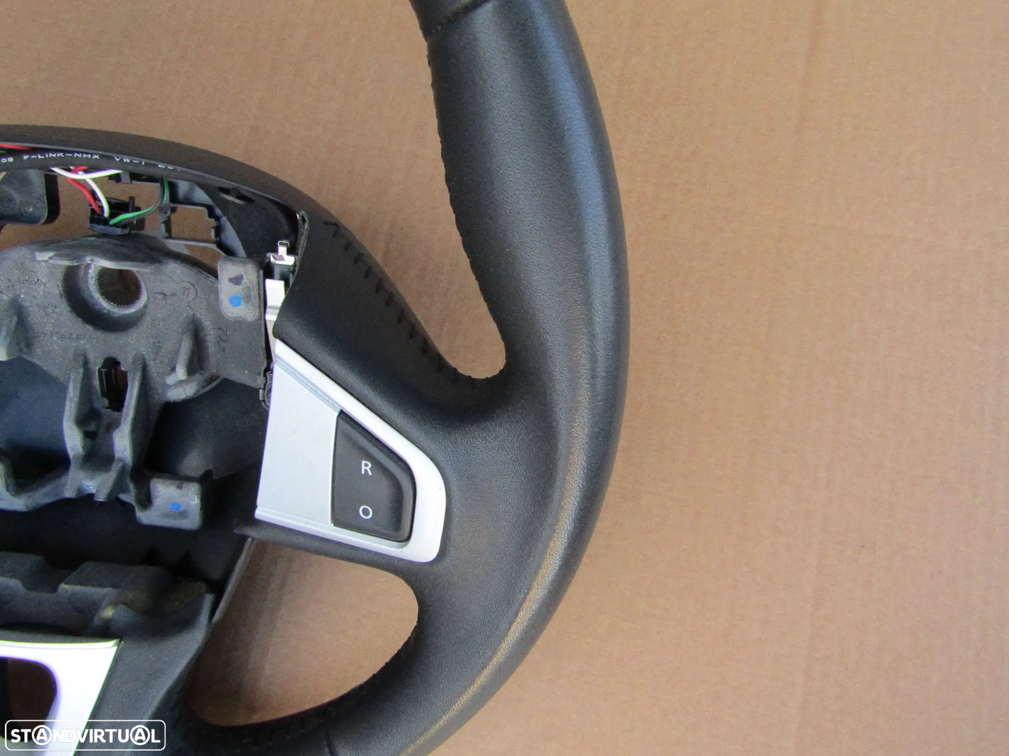 Volante Renault Megane III ano 2009 a 2016  em muito bom estado - 6
