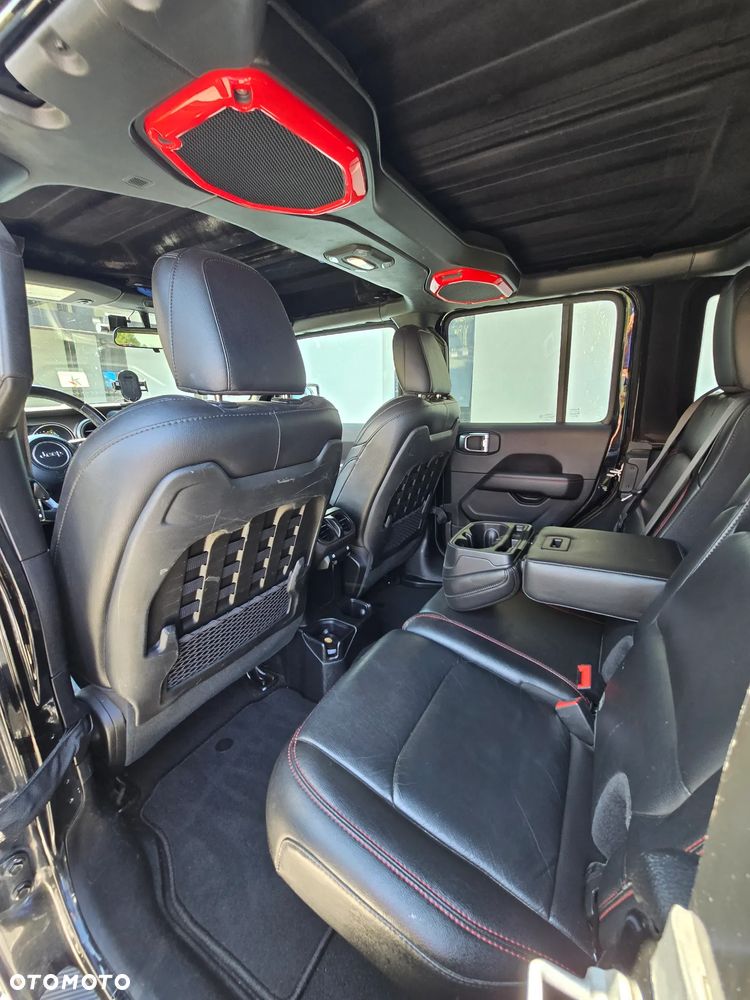 Jeep Wrangler - 13