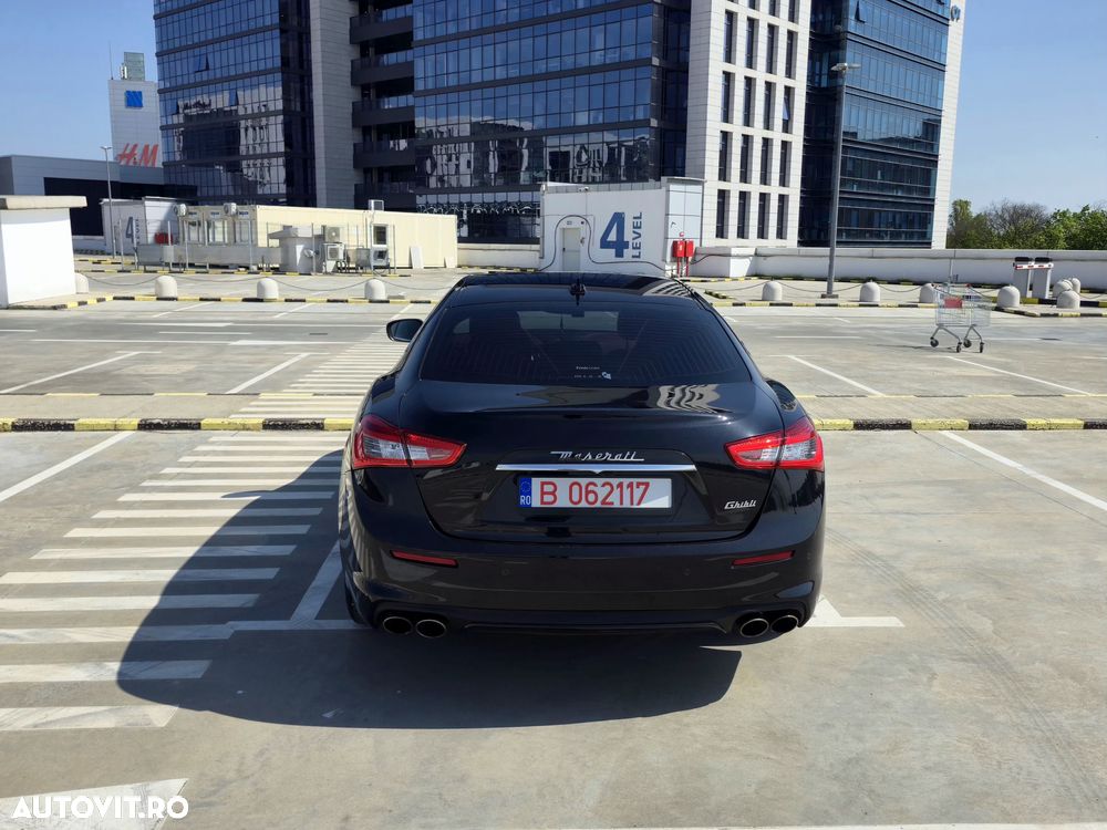 Maserati Ghibli GranLusso - 21