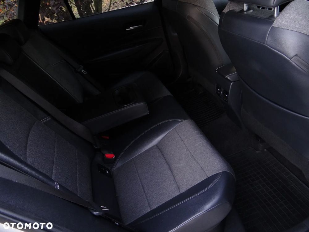 Toyota Corolla 2.0 Club - 25