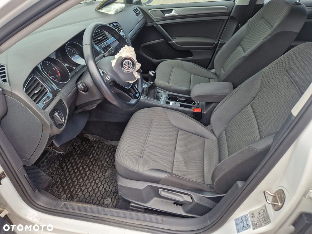 Volkswagen Golf 1.6 TDI BMT Comfortline - 14