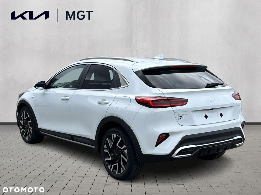 Kia XCeed 1.5 T-GDI M DCT - 4