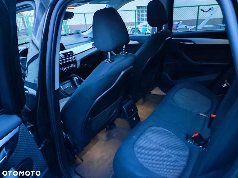 BMW X1 xDrive20d Advantage - 23