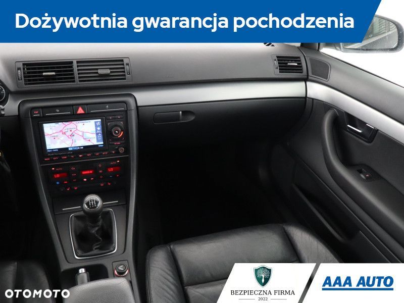 Audi A4 Avant - 10