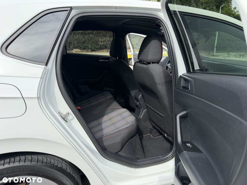Volkswagen Polo - 35