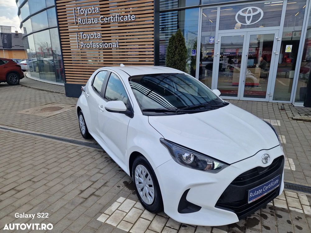 Toyota Yaris 1.5 MT Active - 2