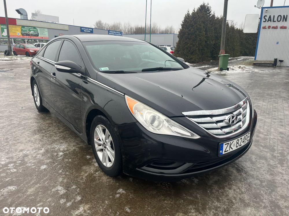 Hyundai Sonata - 4