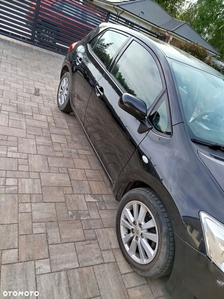 Toyota Auris - 15
