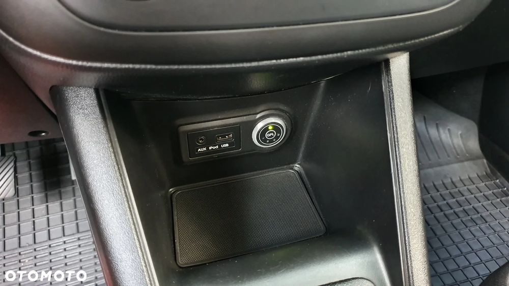 Kia Venga 1.4 Business Line - 9