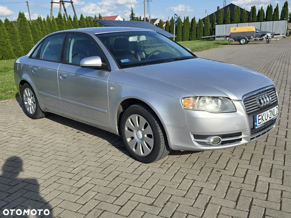 Audi A4 Limousine - 3