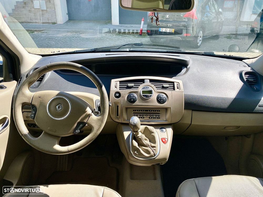 Renault Grand Scénic 1.5 dCi Luxe 7L. - 14