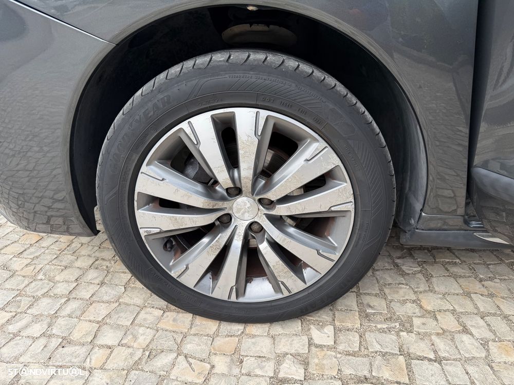 Peugeot 3008 1.6 HDi Style - 12