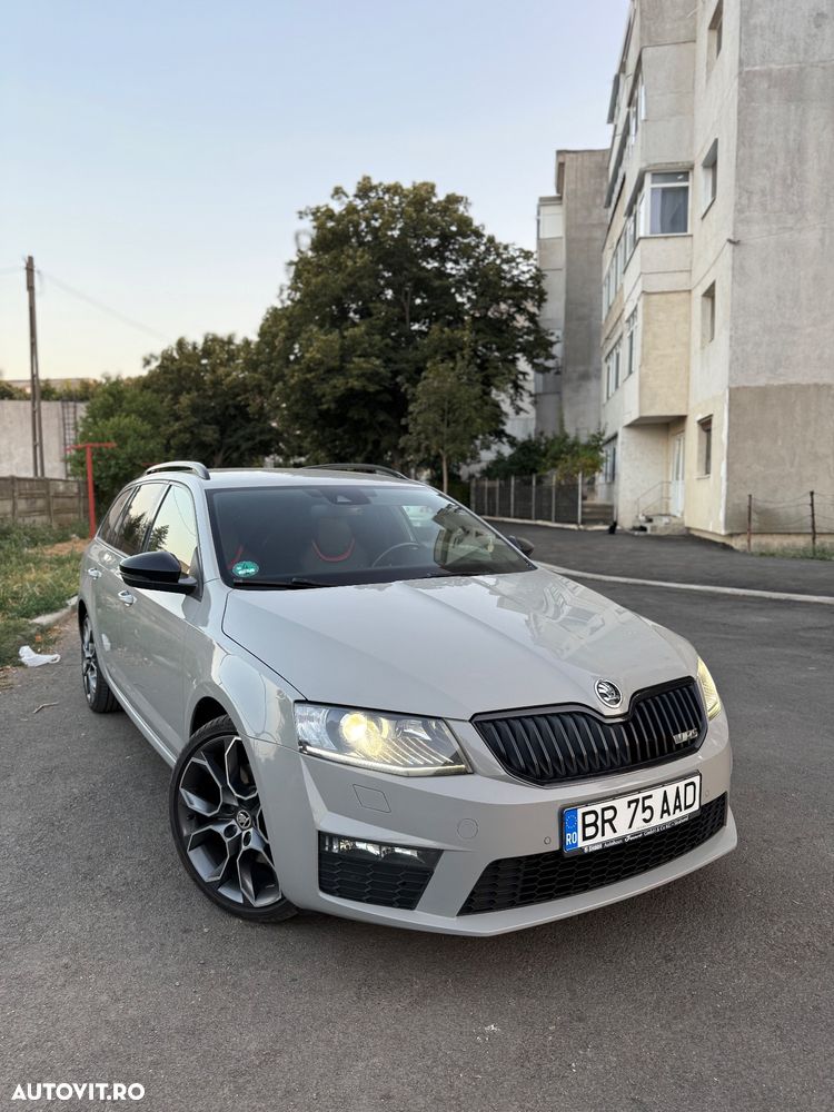 Skoda Octavia 2.0 TDI DSG RS - 1